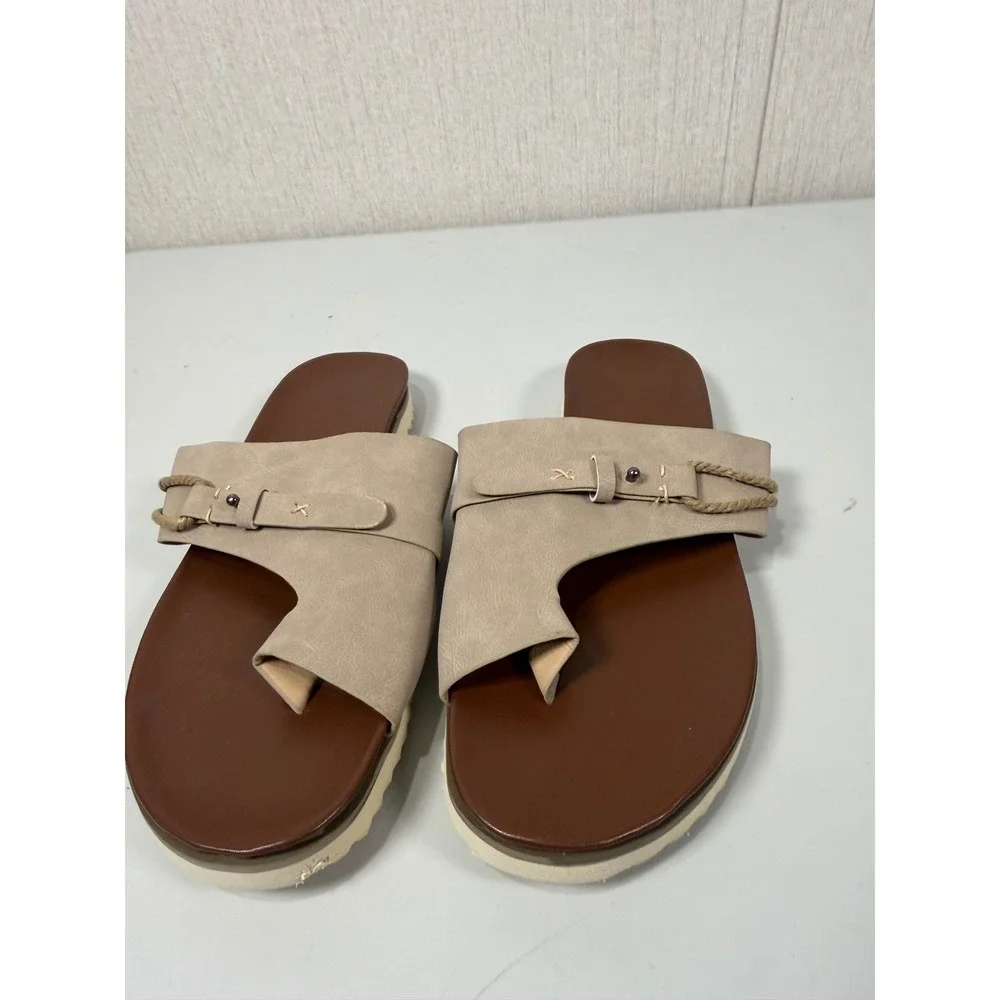 Neutral‎ Toe Loop Slide Sandals with Bucand Ripple Sole Taupe Brown size 9